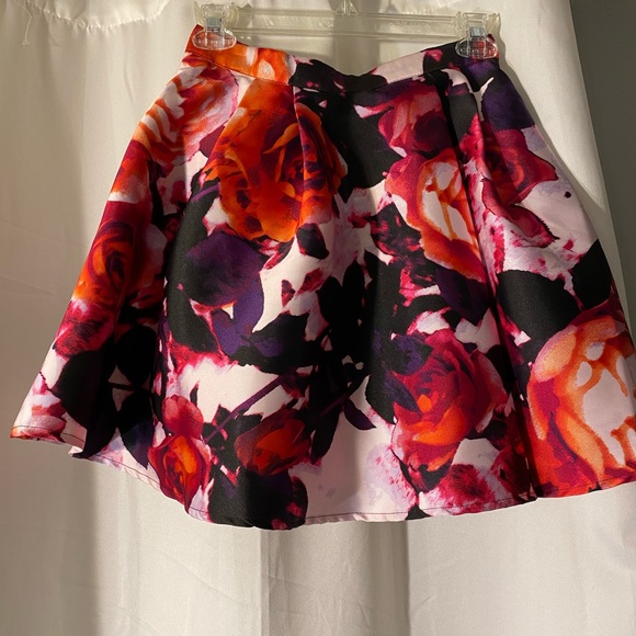 Formal homecoming dress - Picture 2 of 3